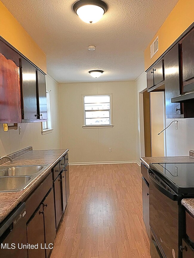 7B735C5F-3620-499D-BF79-5EB991A03D83