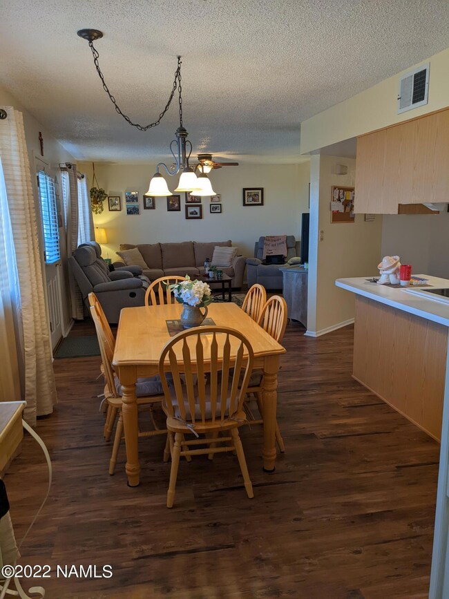 615 W Henderson St, Winslow, AZ 86047 - photo 7