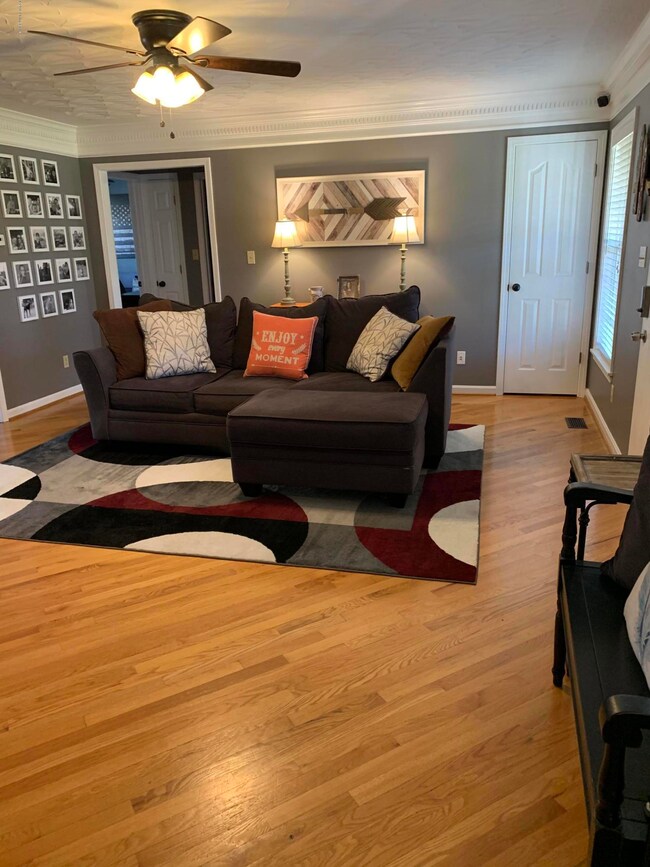 178 Brian Dr, Shepherdsville, KY 40165 - photo 4