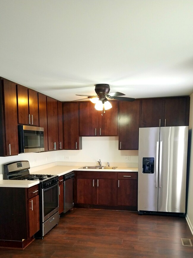 14915 Ridgeway Ave, Midlothian, IL 60445 - photo 3