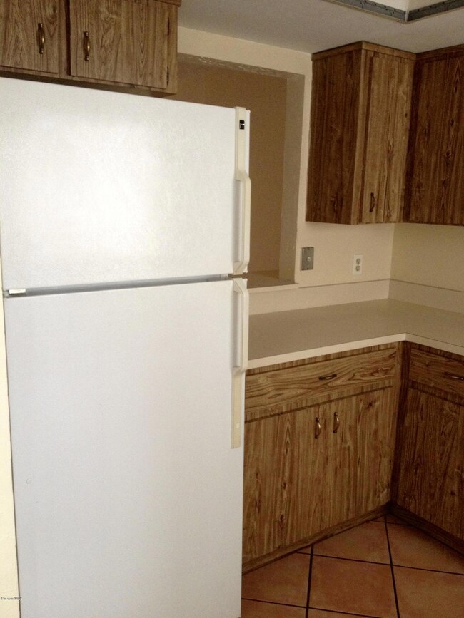 210 S 5th St unit 103, Cocoa Beach, FL 32931 - photo 3