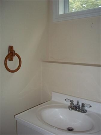 11 C St unit 11, Whitinsville, MA 01588 - photo 5