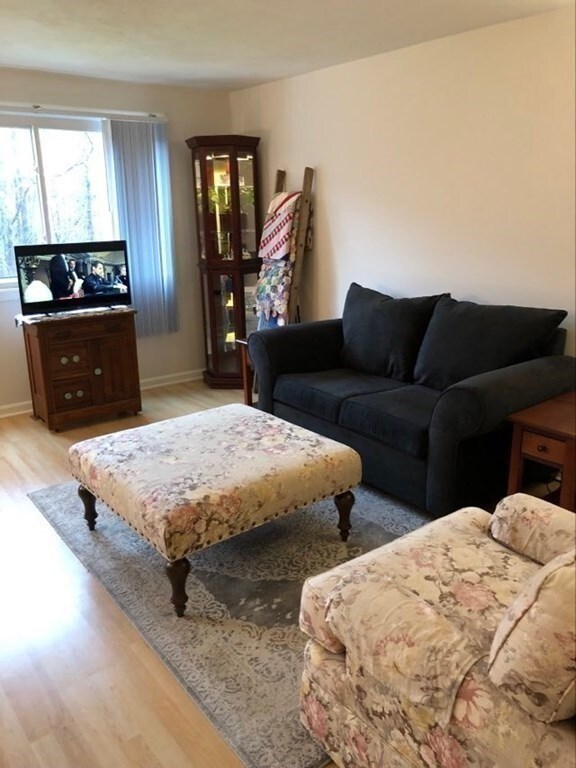 28 Southbridge Rd unit 404, Charlton, MA 01507 - photo 5