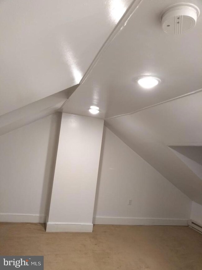 351 Moss St, Reading, PA 19604 - photo 3