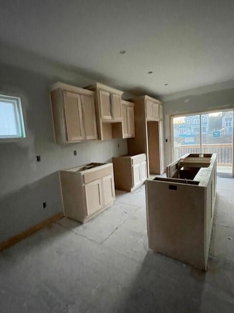 16195 Ryan Cir, Parkville, MO 64152 - photo 4