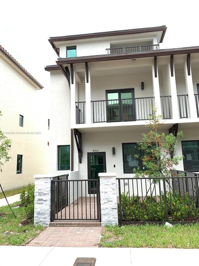 4802 NW 83rd Path, Doral, FL 33166 - photo 2