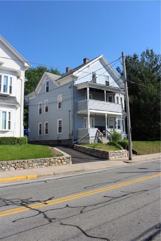 EXTERIOR FRONT