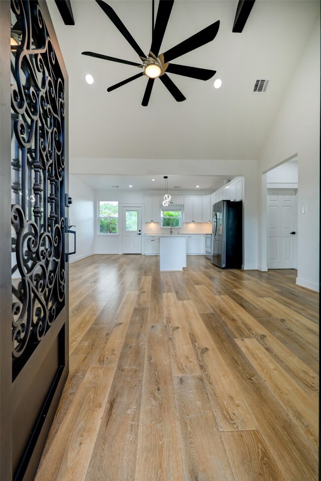 8903 Noble St, Needville, TX 77461 - photo 6