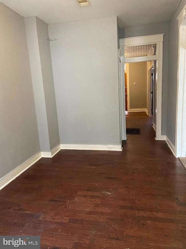 3921 W Mulberry St, Baltimore, MD 21229 - photo 7