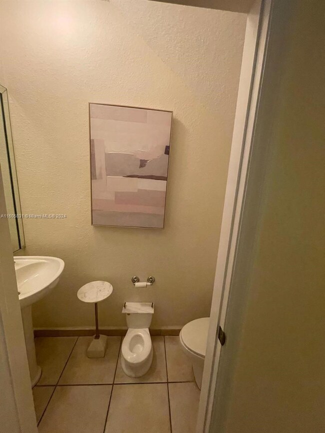 11030 NW 43rd Terrace, Doral, FL 33178 - photo 3