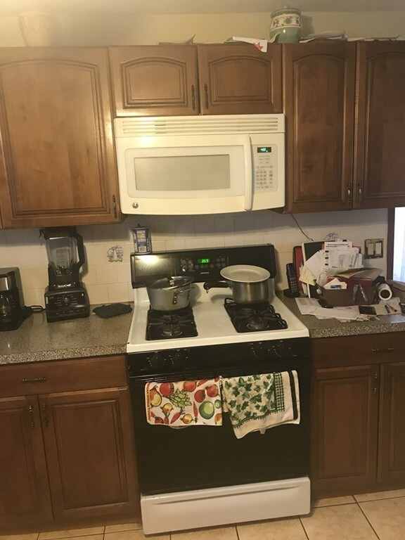 40 Gilman St, Somerville, MA 02145 - photo 5