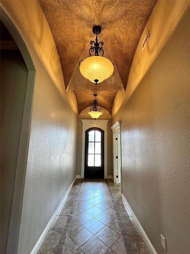 419 River Bank Ln, Granbury, TX 76049 - photo 4