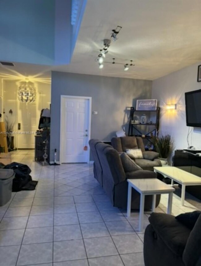 4321 NW 114th Path, Doral, FL 33178 - photo 2