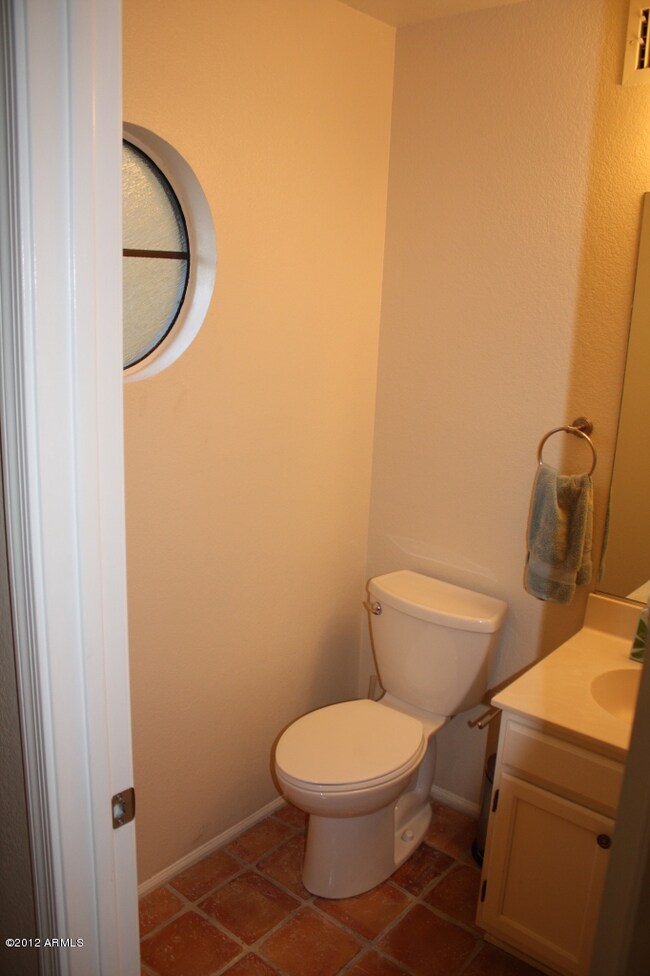 81 W Greentree Dr, Tempe, AZ 85284 - photo 6