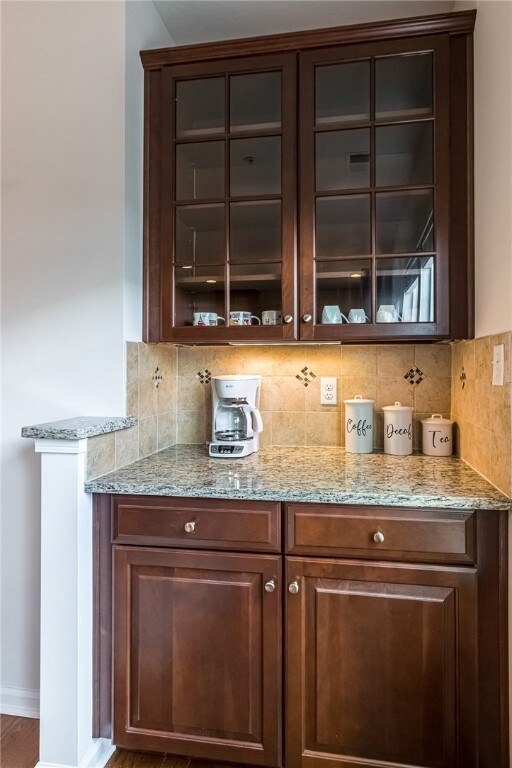 Upgraded hutch with lighting and granite top
