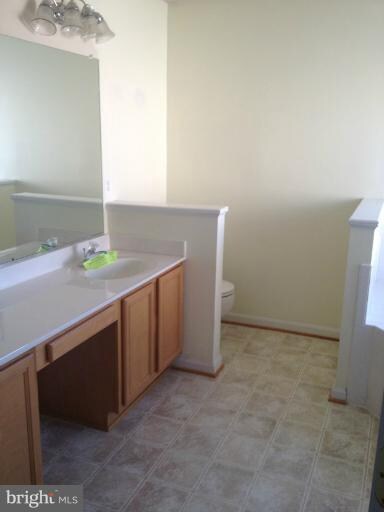 35385 Hawks Nest Ct, Locust Grove, VA 22508 - photo 2