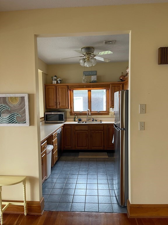 46 Balsam St, Fairhaven, MA 02719 - photo 4