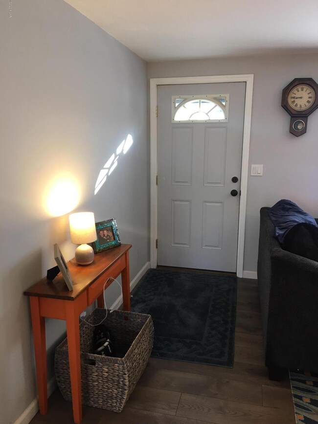 11 Wood St, Honesdale, PA 18431 - photo 5