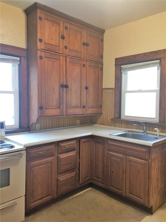 1128 9th St SE, Cedar Rapids, IA 52401 - photo 7