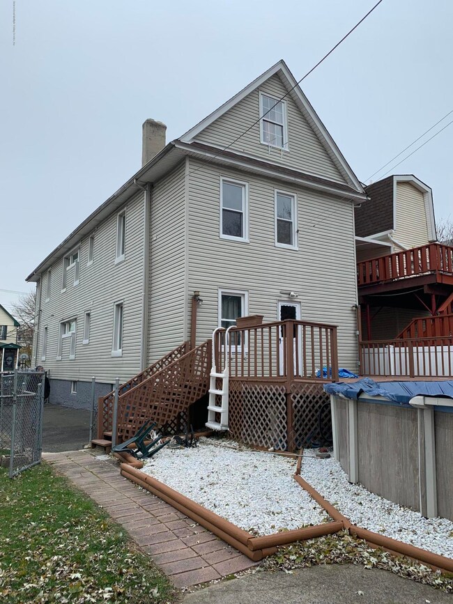 62 Wright Ave unit 1, Staten Island, NY 10303 - photo 2
