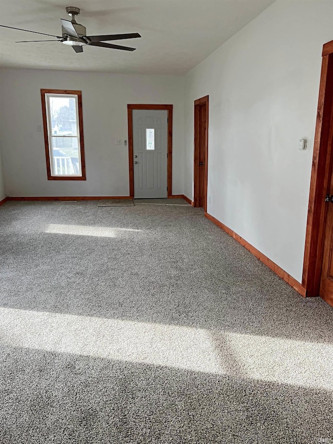 810 E Vincennes St, Linton, IN 47441 - photo 2