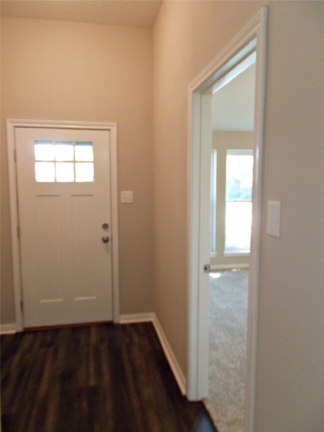 4505 Fox Run St, Pearland, TX 77584 - photo 3