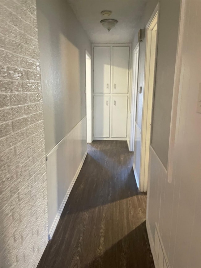 6310 Quaker Ave unit B, Lubbock, TX 79413 - photo 5