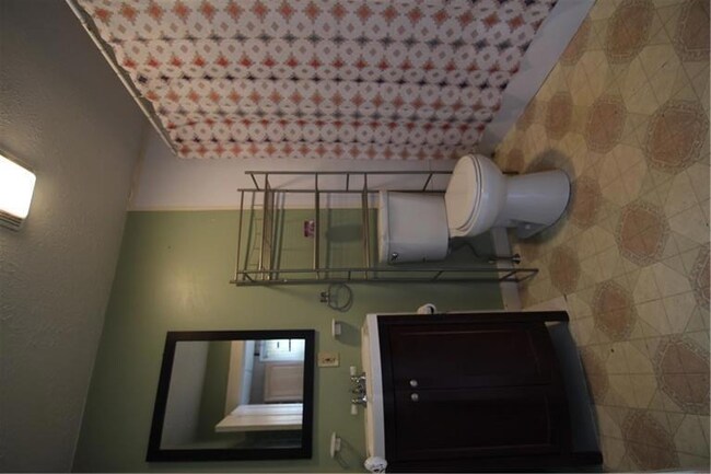 Unit 1 bathroom