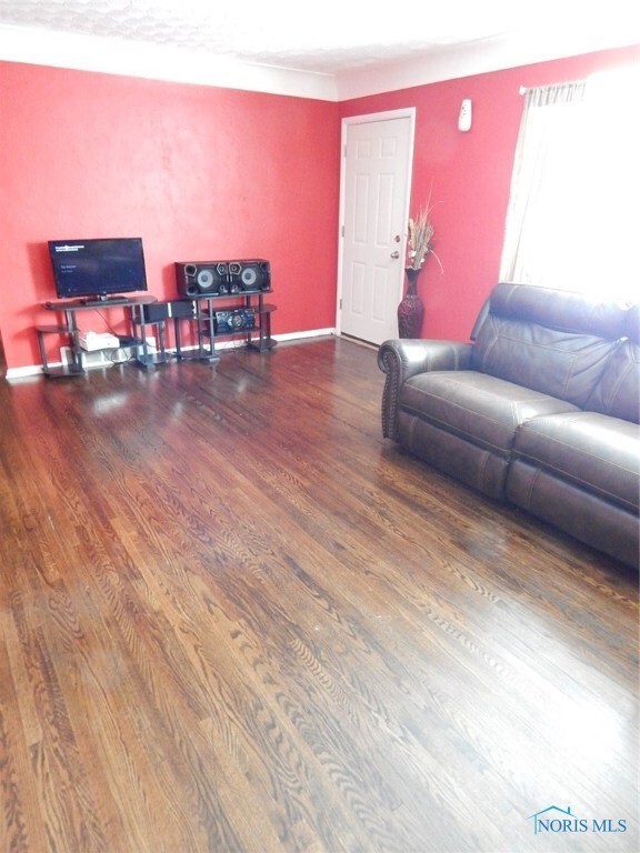 2416 Paradise Ave, Toledo, OH 43613 - photo 6