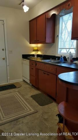 1802 Peggy Place, Lansing, MI 48910 - photo 4