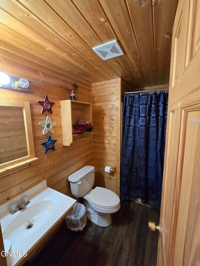 803 Broadway St unit 4 & 5, Napoleon, ND 58561 - photo 3