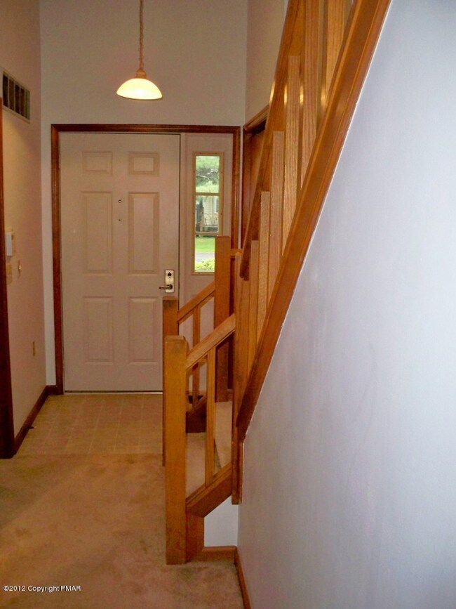 50 Village Dr unit 22, Stroudsburg, PA 18360 - photo 2