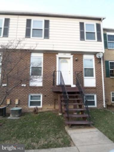 513 W Diamond Ave, Gaithersburg, MD 20877 - photo 2