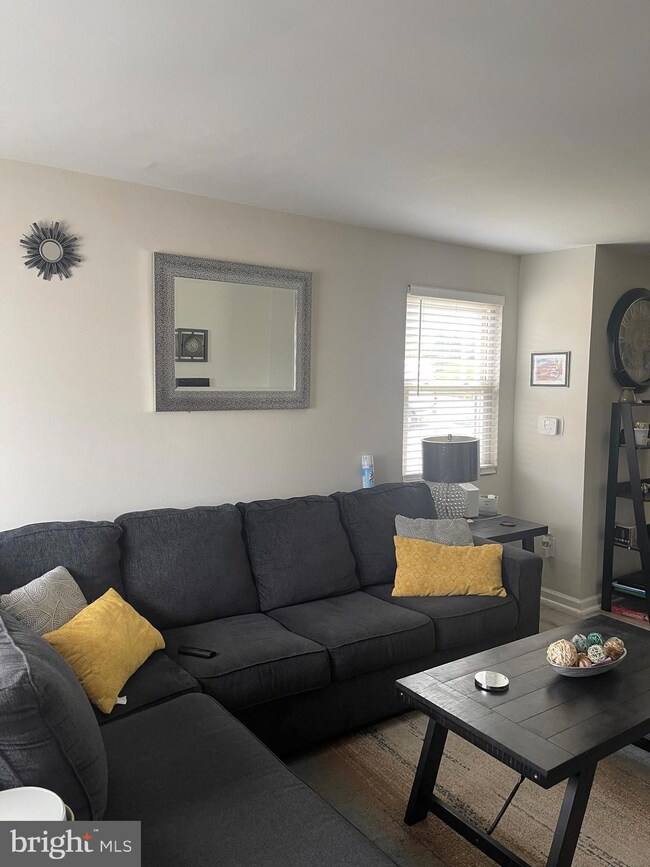 1100 Wedgewood Rd, Baltimore, MD 21229 - photo 3