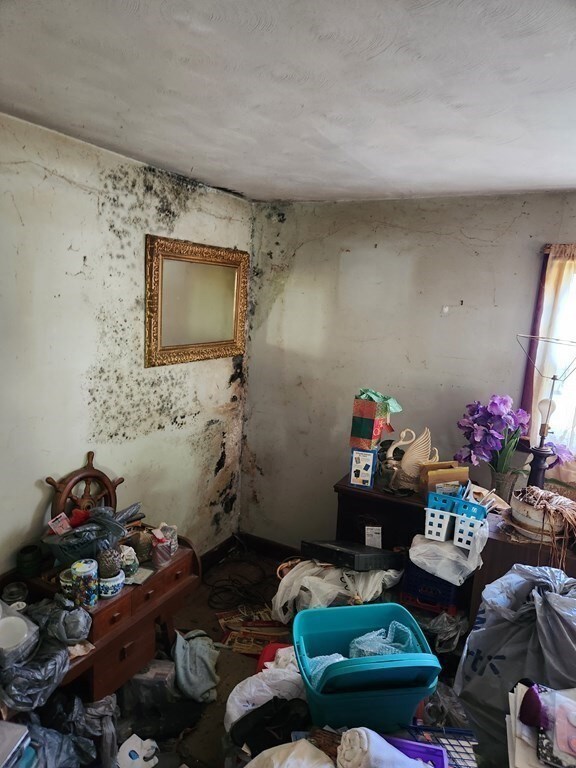 15 Delano St, North Dartmouth, MA 02747 - photo 3