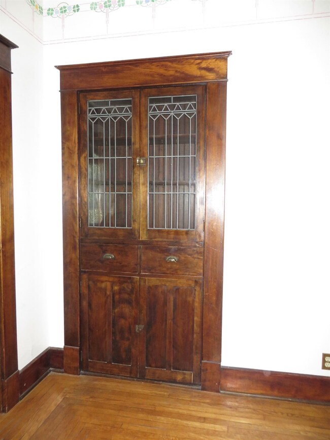 1217 N Jefferson St, Muncie, IN 47303 - photo 4