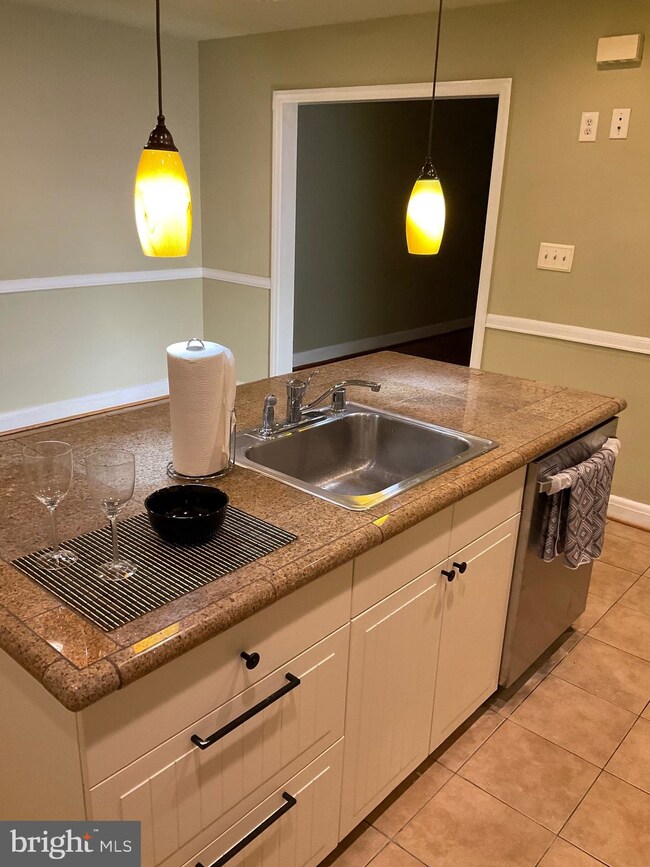 8550 Willow Oak Rd, Parkville, MD 21234 - photo 7