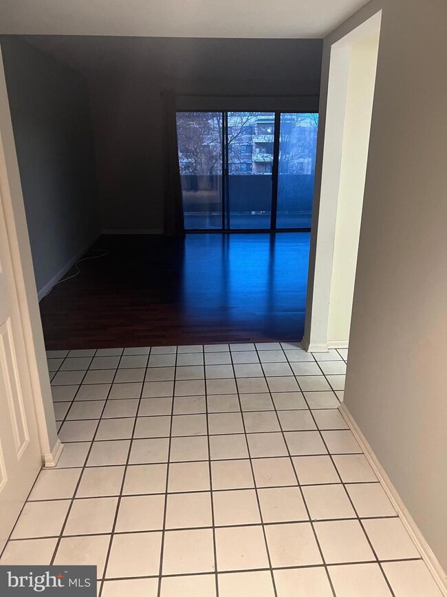 2903 Fallstaff Rd unit 408, Baltimore, MD 21209 - photo 4