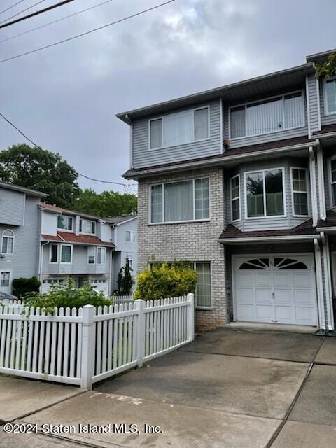 36 Halpin Ave, Staten Island, NY 10312 - photo 2