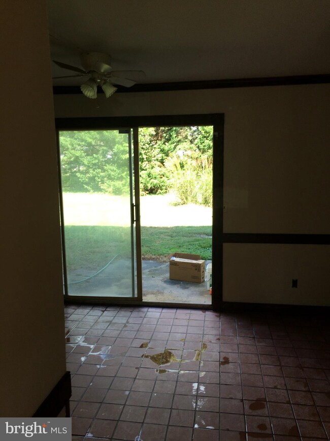 4317 Lovers Ln unit 27, Trappe, MD 21673 - photo 2