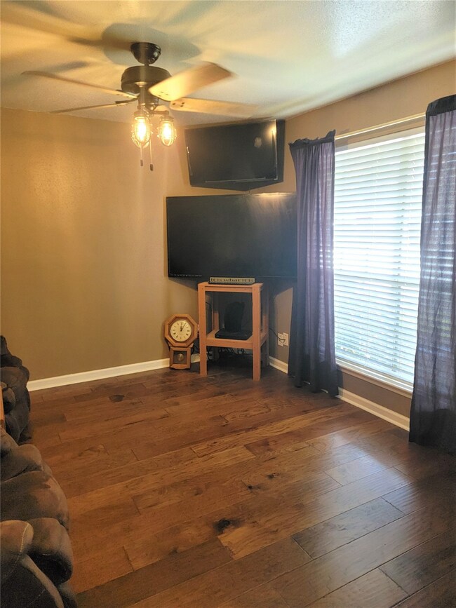 1211 Dellbrook Dr, Houston, TX 77038 - photo 3