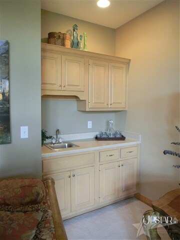 A great room wet bar