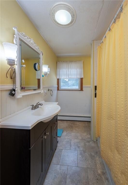 301 Harriet Ln, Cumberland, RI 02864 - photo 5