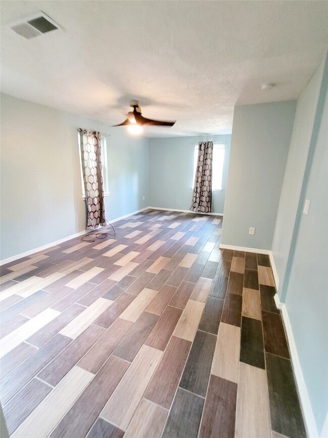 3418 Mainer St, Houston, TX 77021 - photo 5