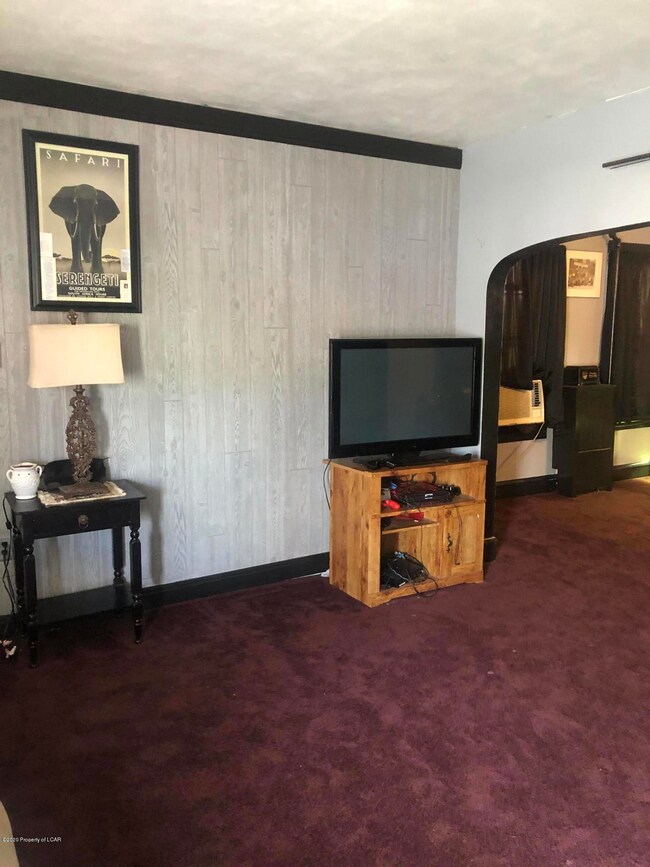 29 Mclean St, Wilkes Barre, PA 18702 - photo 3