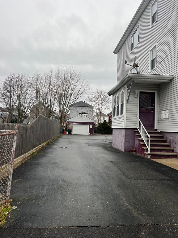 365 Montaup St unit 3 West, Fall River, MA 02724 - photo 2