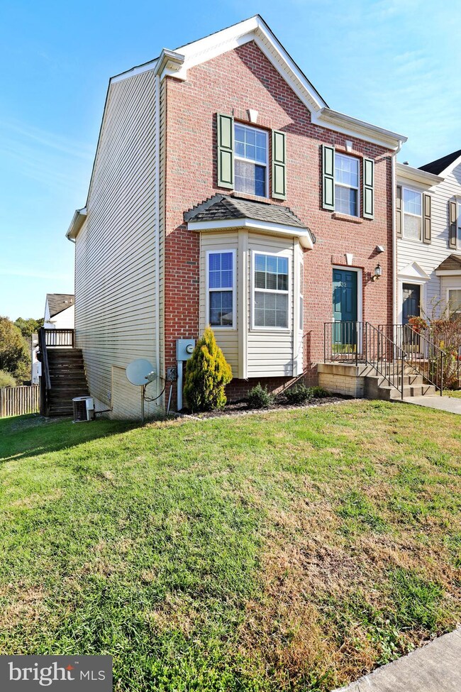 32 W Calabash Ct, Martinsburg, WV 25405 - photo 2