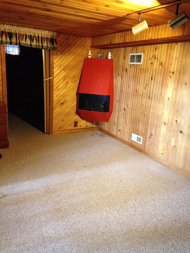 52427 Sheridan Rd, Paw Paw, MI 49079 - photo 6