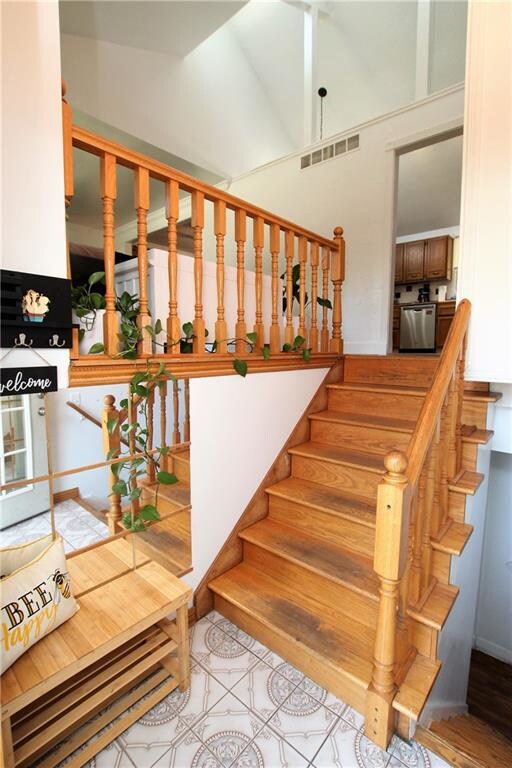 3730 Skyline Dr, Des Moines, IA 50310 - photo 3