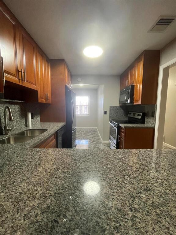 5975 Forest Hill Blvd unit 204, West Palm Beach, FL 33415 - photo 6